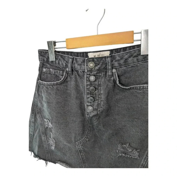 Free People We The Free Button Fly Womens Black Distressed Denim Mini Skirt 27 - Picture 4 of 12
